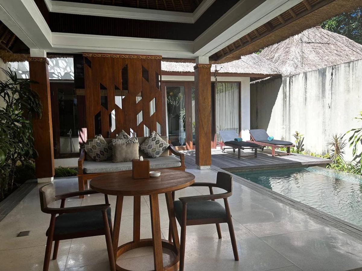 Regali Villa Canggu Buitenkant foto