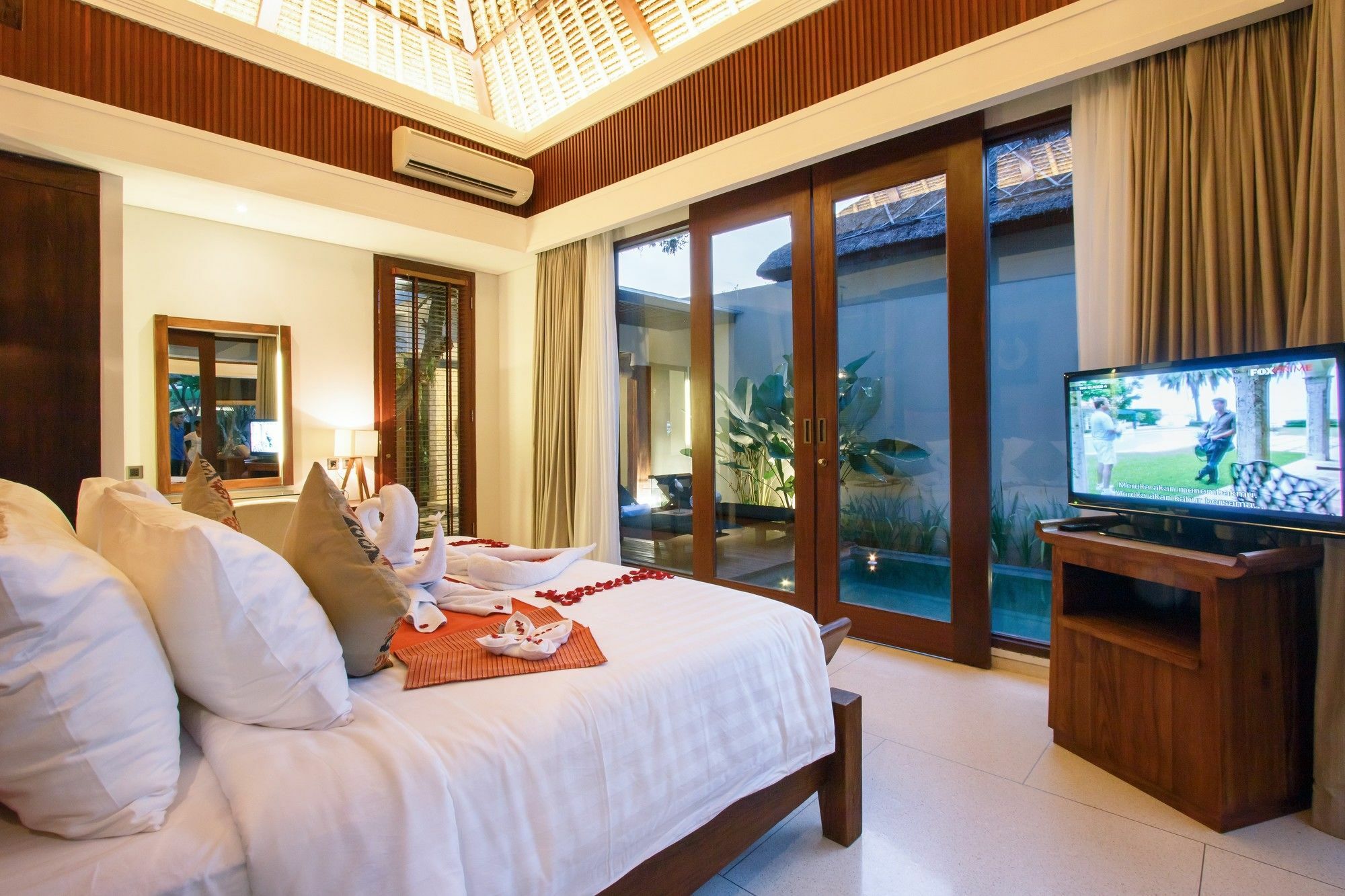 Regali Villa Canggu Buitenkant foto